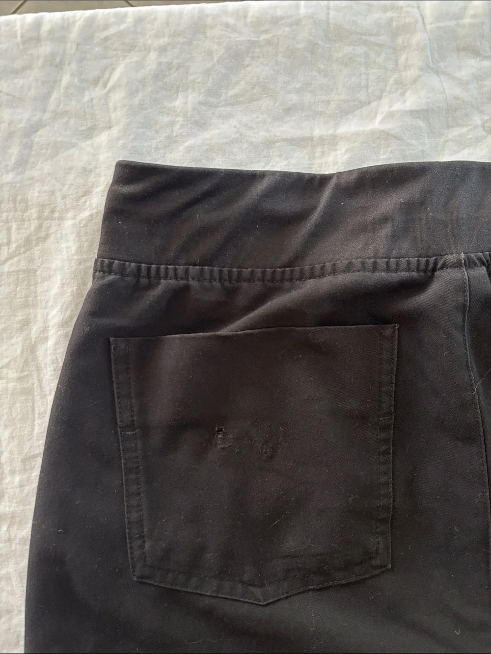 FIGS Women’s Zamora Jogger Scrub Pants-Black